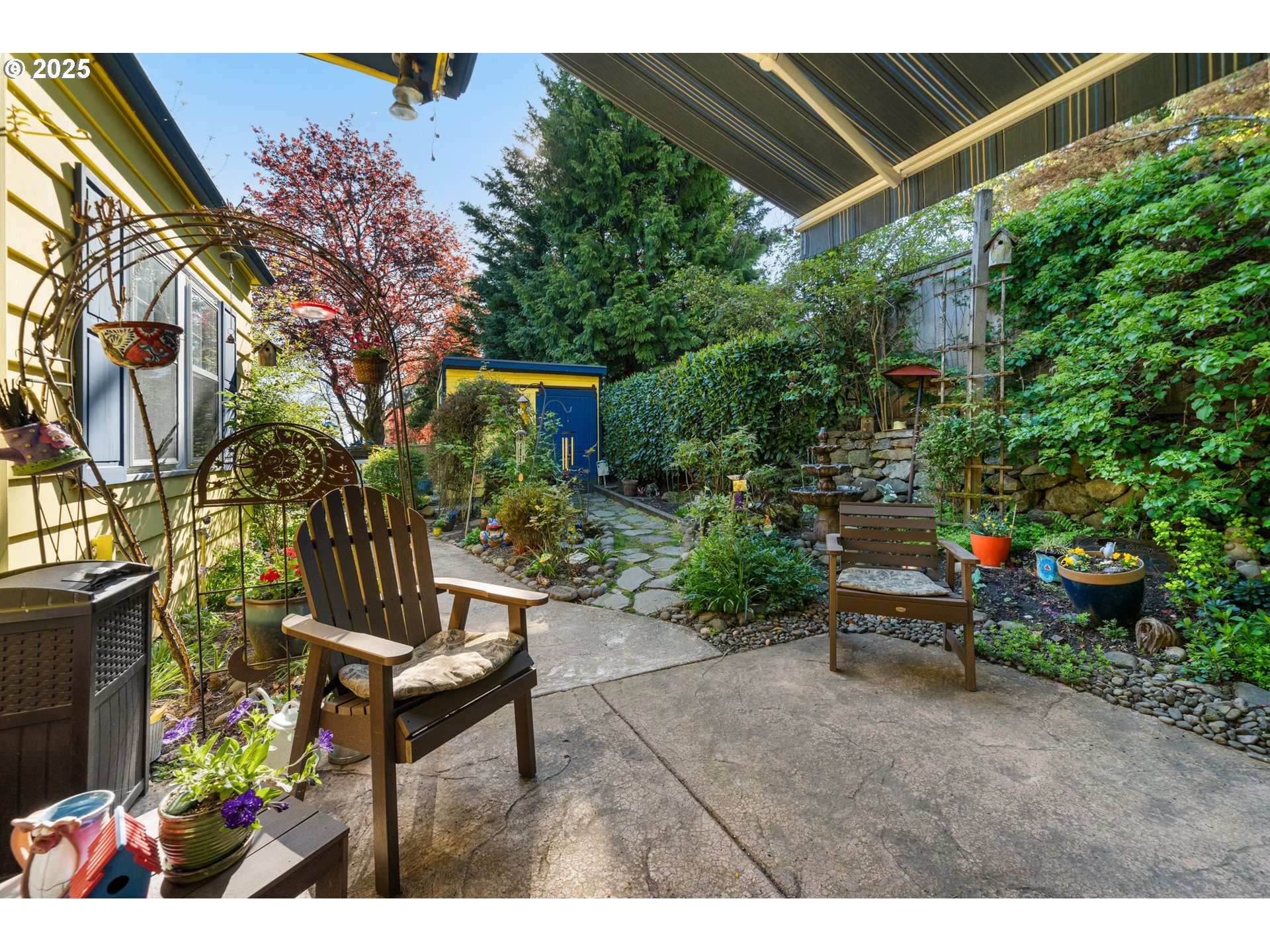 660 Southwest Evans Street Portland, OR 97219 - Photo 33 of 36