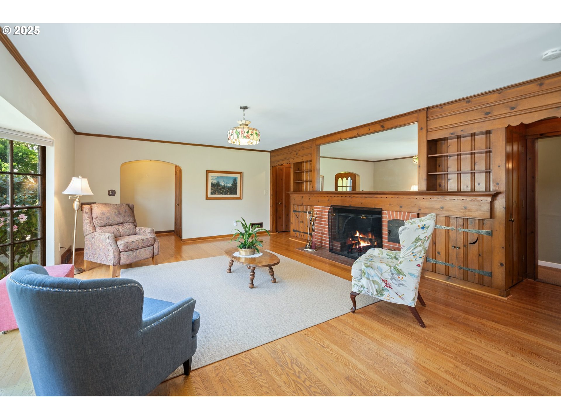 660 Southwest Evans Street Portland, OR 97219 - Photo 8 of 36