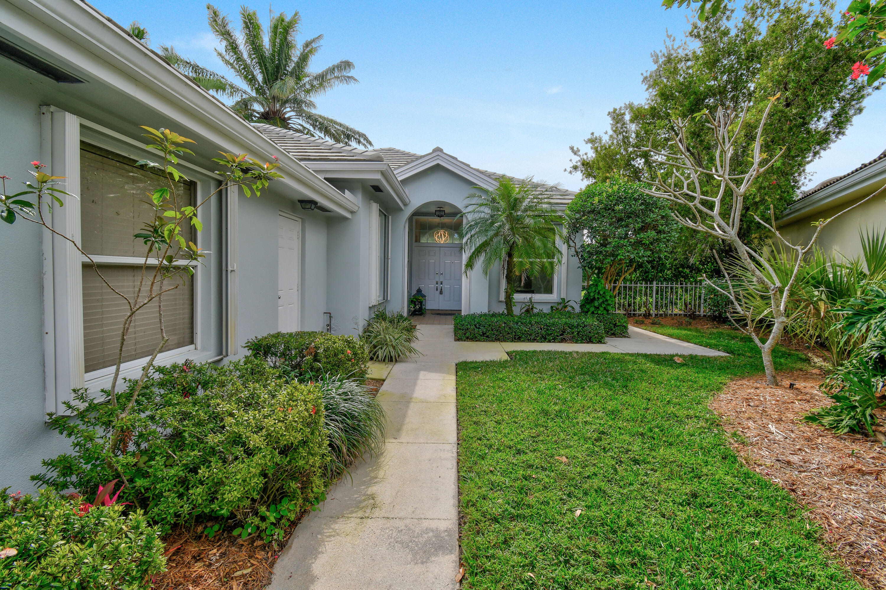 172 Hampton Circle Jupiter, FL 33458 - Photo 1 of 38 172HamptonCircle_04 2