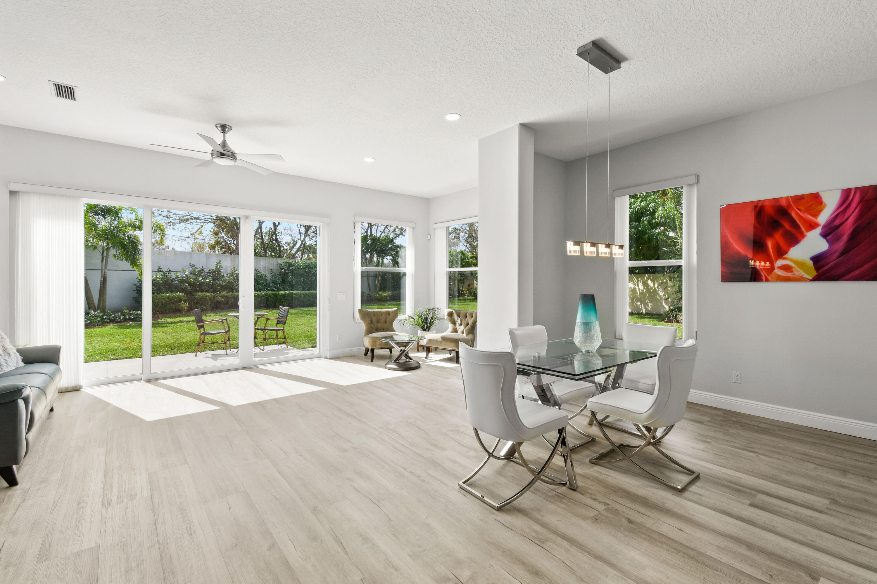 172 Hampton Circle Jupiter, FL 33458 - Photo 15 of 38 172HamptonCircle_11