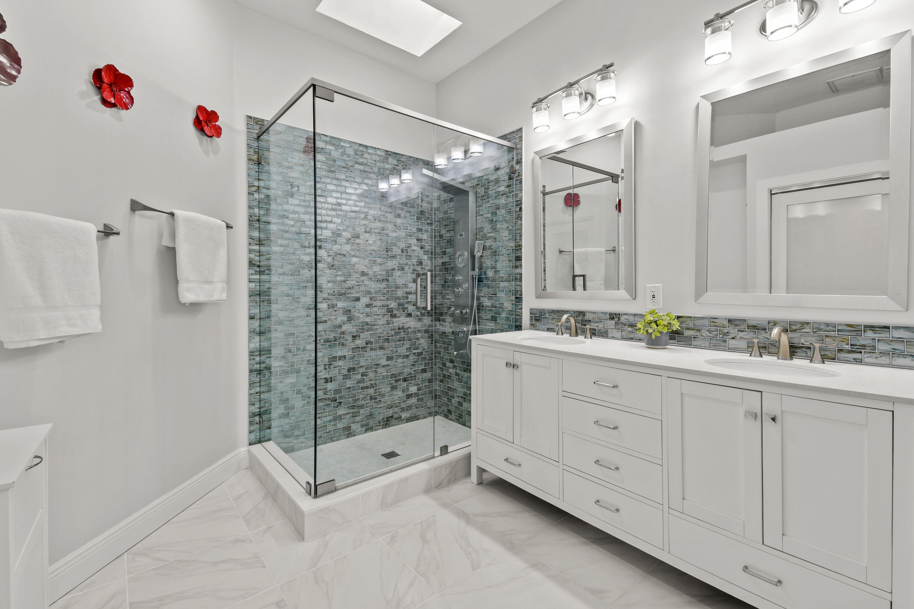 172 Hampton Circle Jupiter, FL 33458 - Photo 22 of 38 172HamptonCircle_32