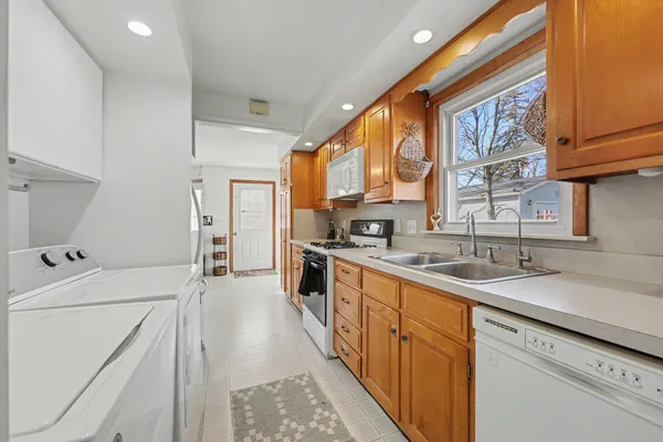 $295,000 | 313 Territorial Road, Manchester, MI 48158