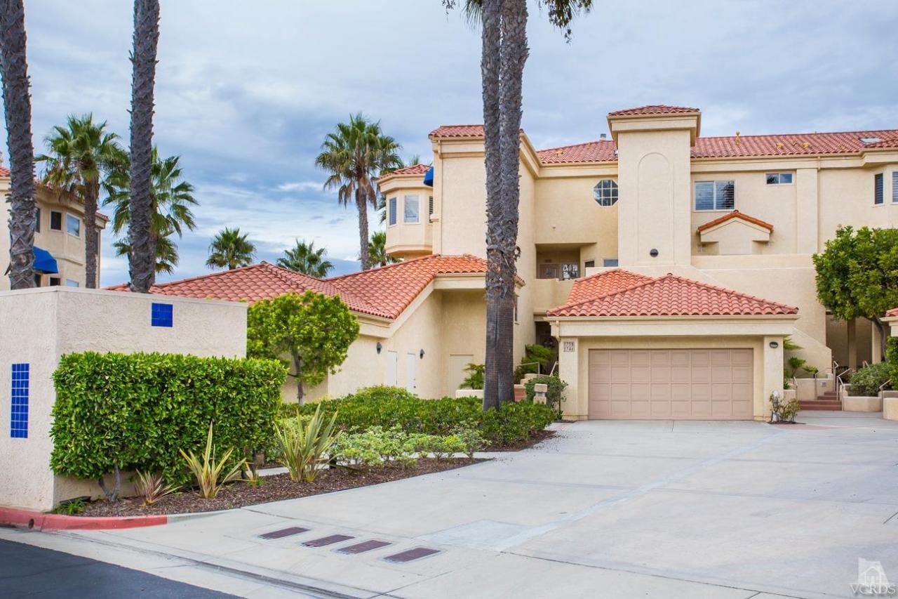 1758 Emerald Isle Way Oxnard, CA 93035 - Photo 1 of 24 Primary Photo