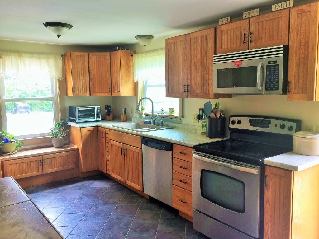 34 Brentwood Road Exeter, NH 03833 - Photo 12 of 26