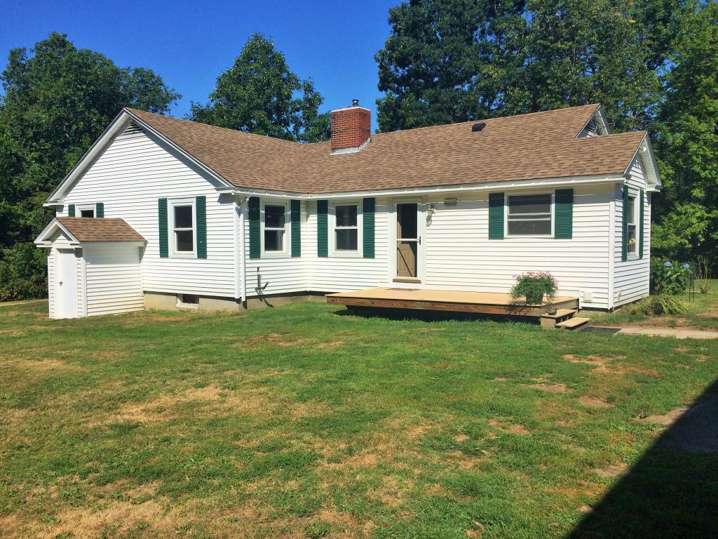 34 Brentwood Road Exeter, NH 03833 - Photo 3 of 26