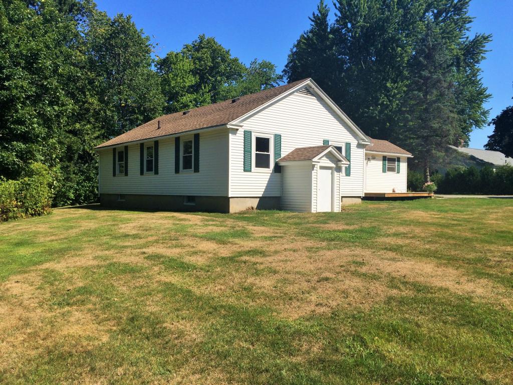 34 Brentwood Road Exeter, NH 03833 - Photo 5 of 26