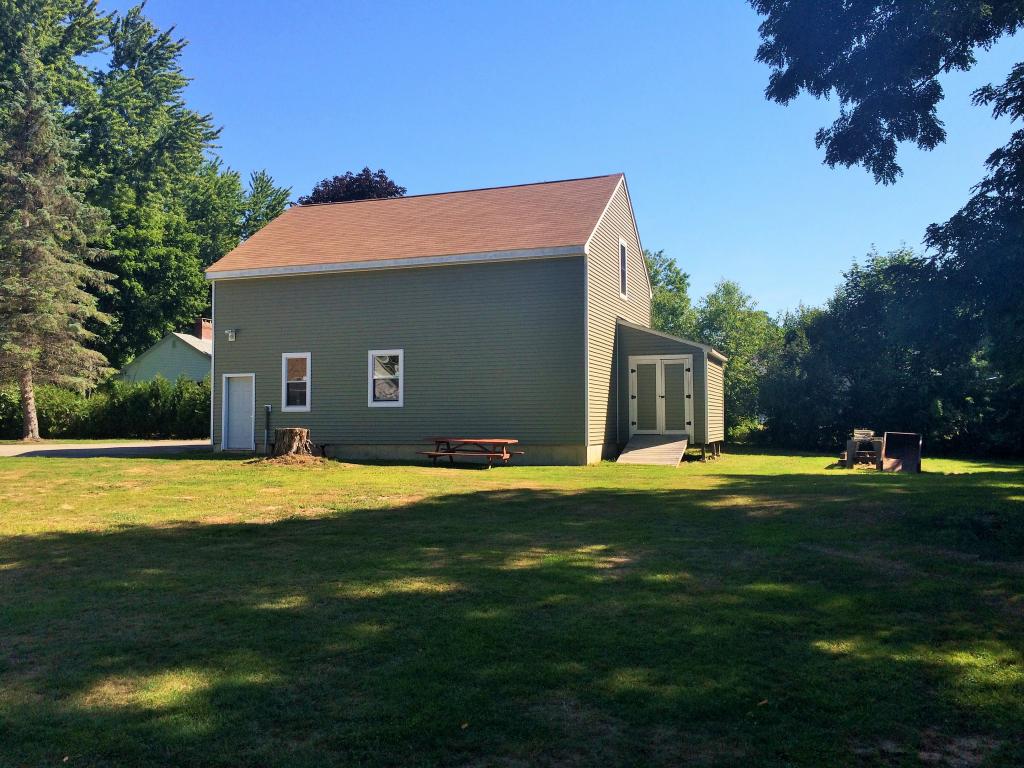 34 Brentwood Road Exeter, NH 03833 - Photo 7 of 26