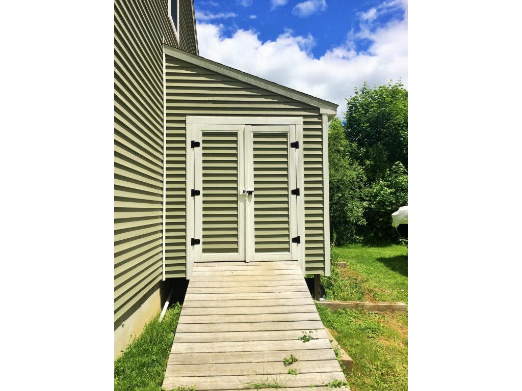 34 Brentwood Road Exeter, NH 03833 - Photo 10 of 26