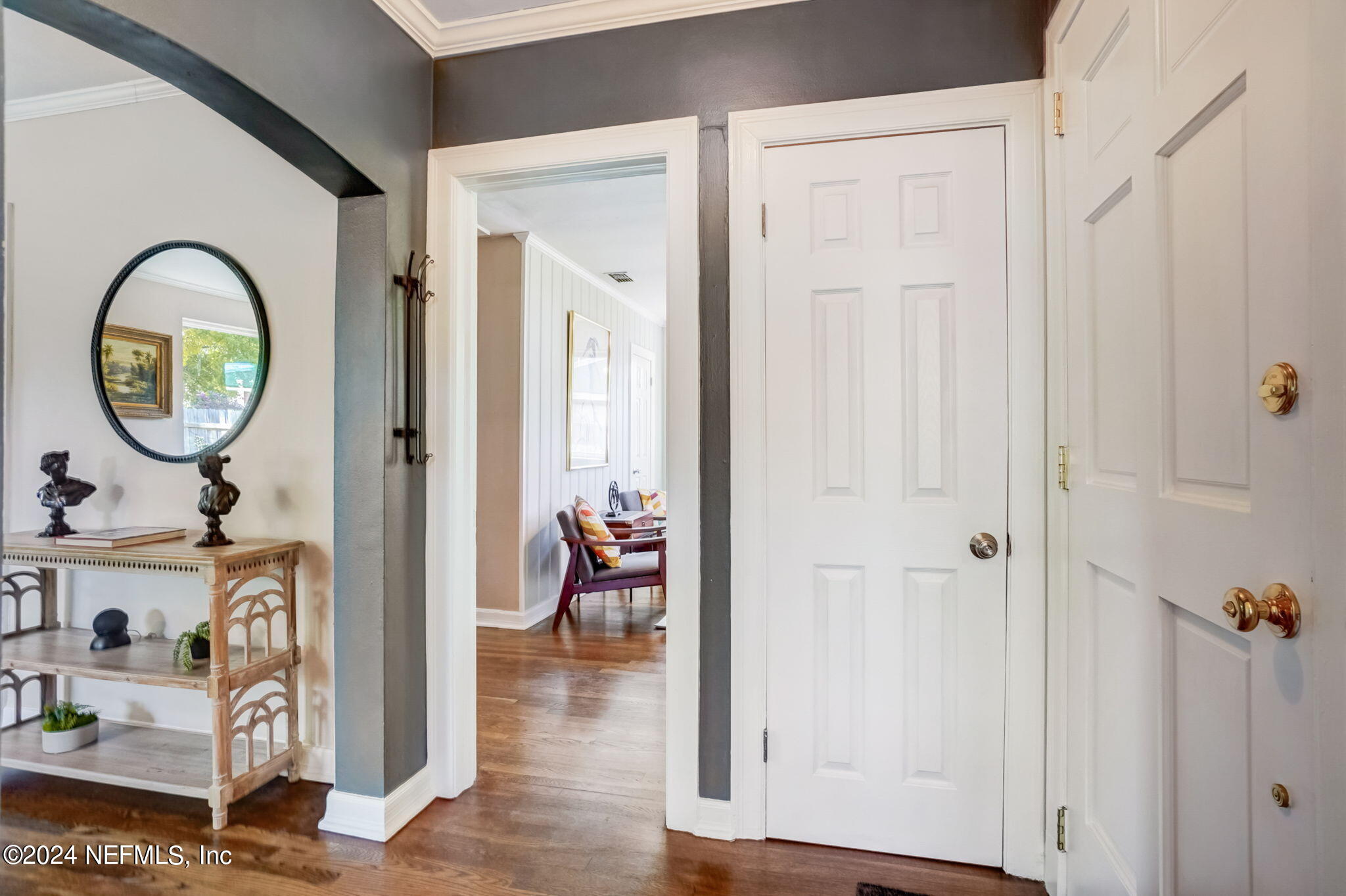 1435 Monticello Road Jacksonville, FL 32207 - Photo 15 of 33 a view of a interior of the house