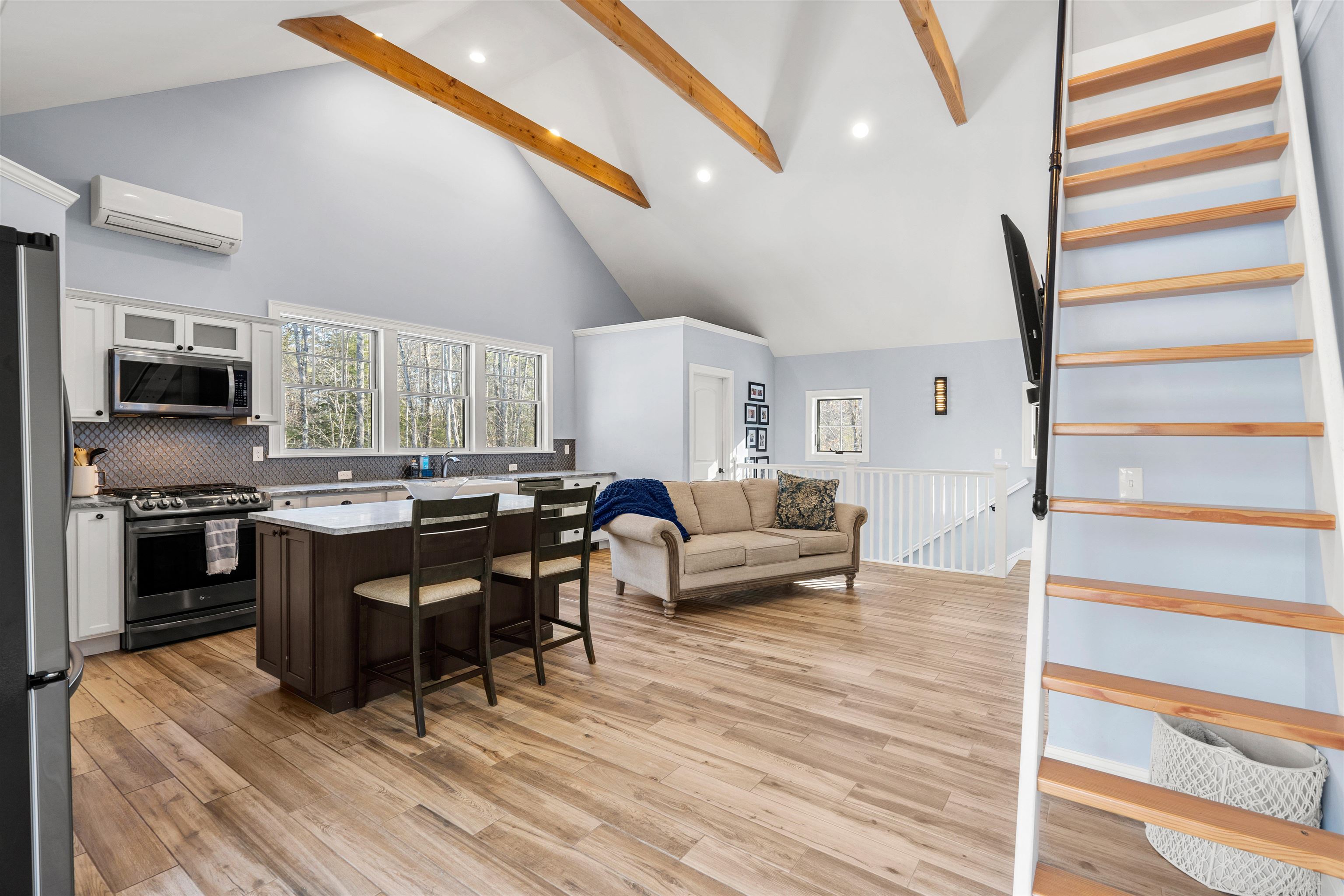 249 Old Goshen Road Conway, NH 03813 - Photo 5 of 38