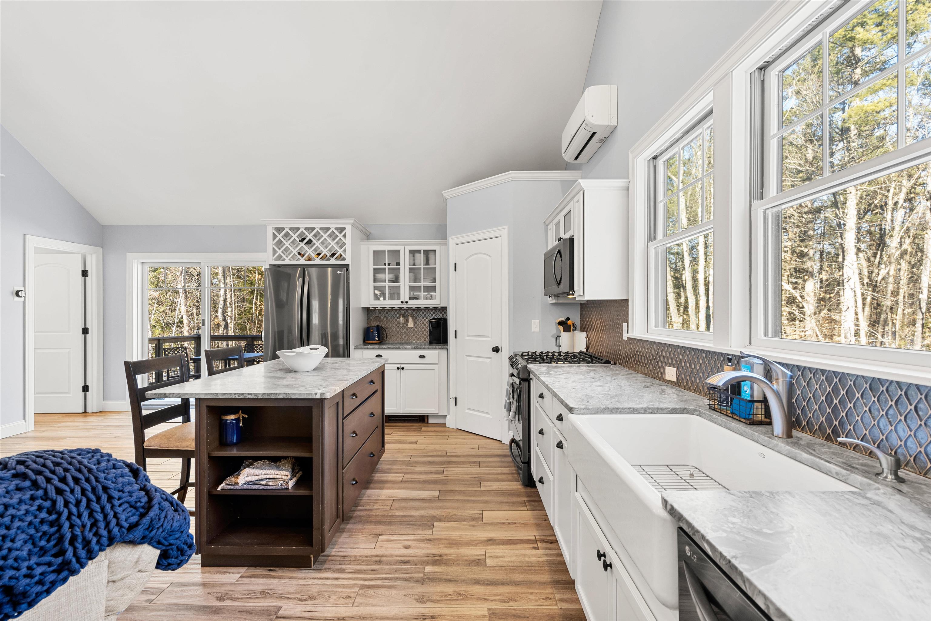 249 Old Goshen Road Conway, NH 03813 - Photo 7 of 38