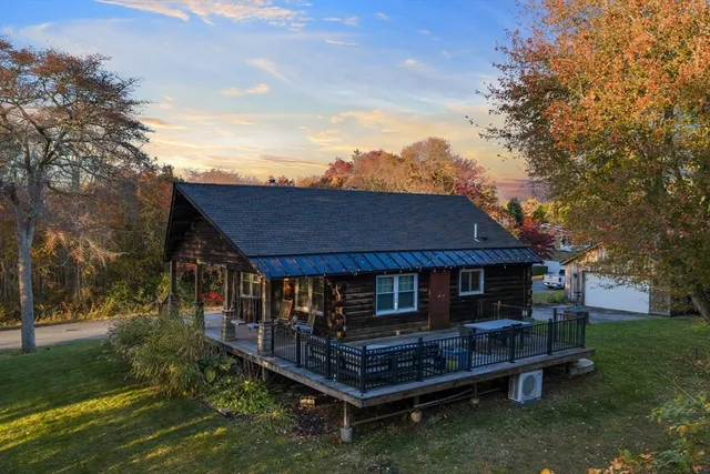 $489,900 | 19 Smith Street, Fairhaven, MA 02719