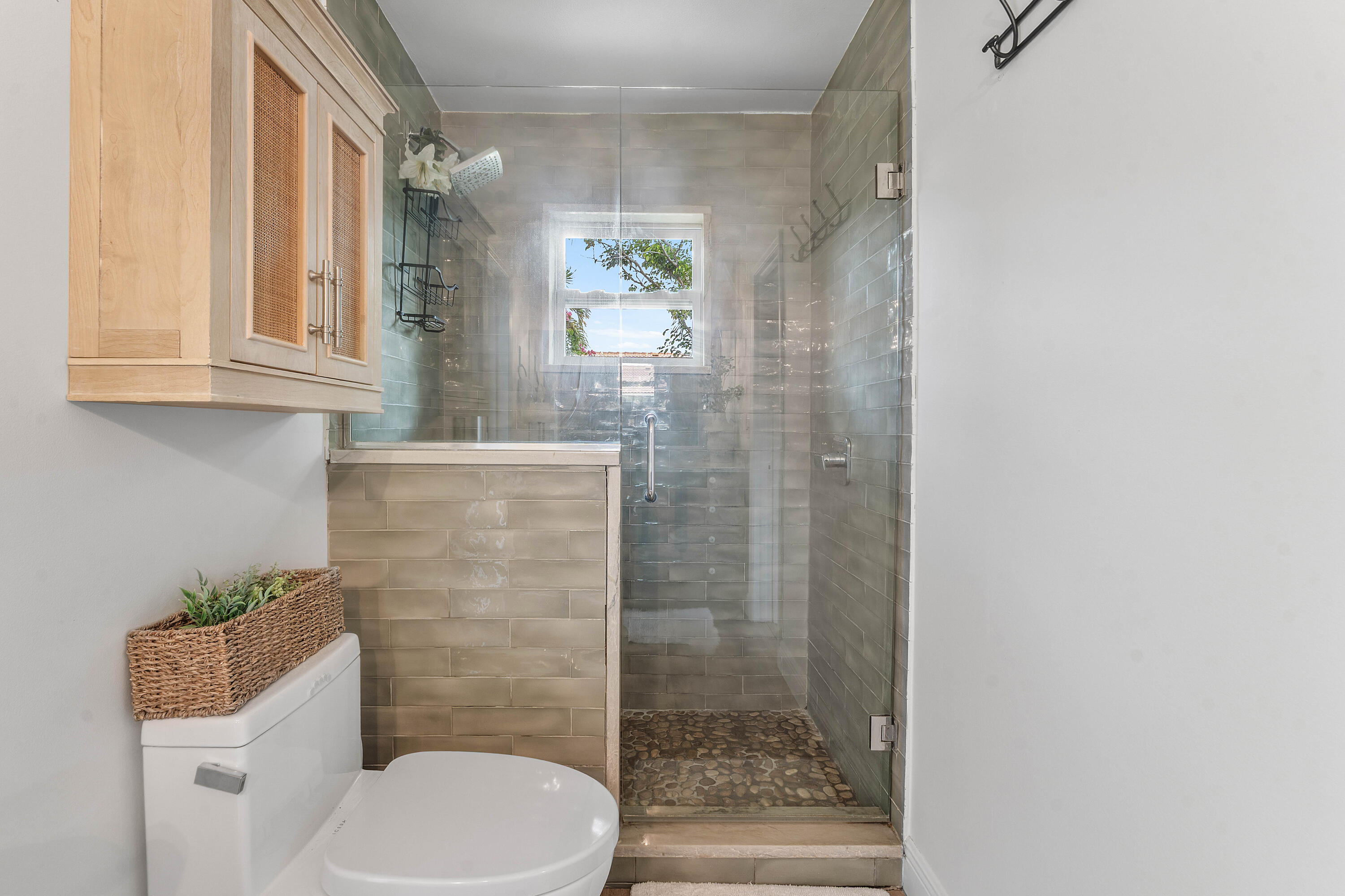 317 Daly Road Tequesta, FL 33469 - Photo 21 of 33 021-317DalyRoad-Jupiter-FL-33469-FULL