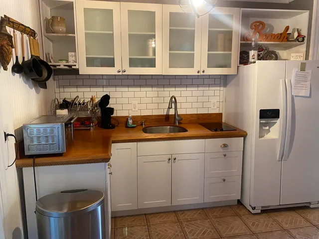 $679,000 | 815 Southeast Stafford Drive, Stuart, FL 34996