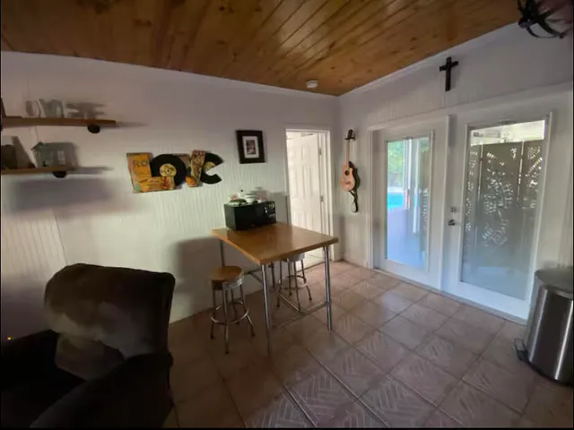 $679,000 | 815 Southeast Stafford Drive, Stuart, FL 34996