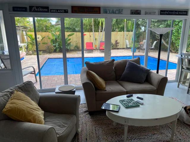 $679,000 | 815 Southeast Stafford Drive, Stuart, FL 34996