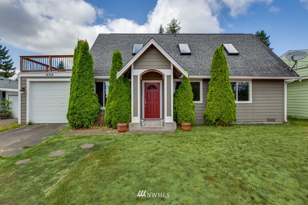 6314 Rockefeller Avenue Everett, WA 98203 - Photo 1 of 36