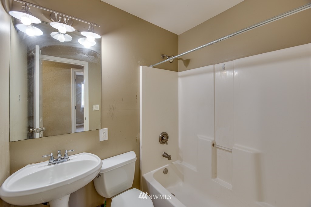 6314 Rockefeller Avenue Everett, WA 98203 - Photo 17 of 36
