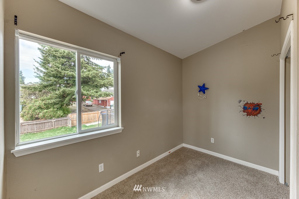 6314 Rockefeller Avenue Everett, WA 98203 - Photo 23 of 36