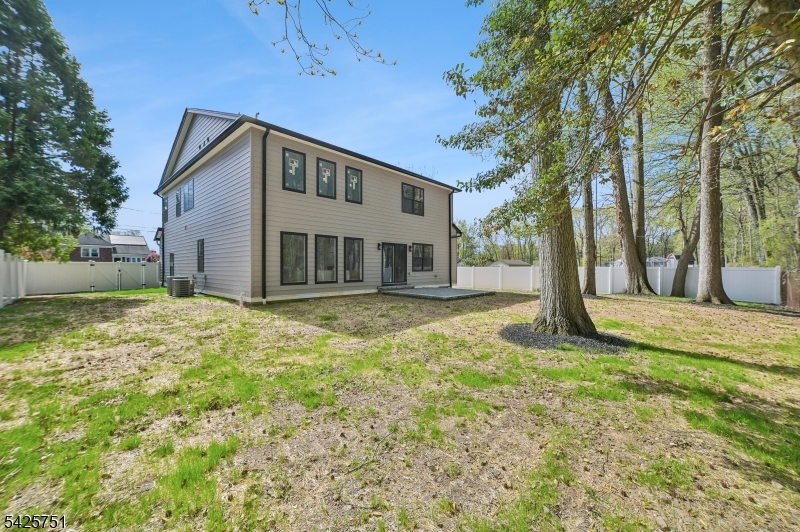 136 Irwin Street Springfield, NJ 07081 - Photo 34 of 38