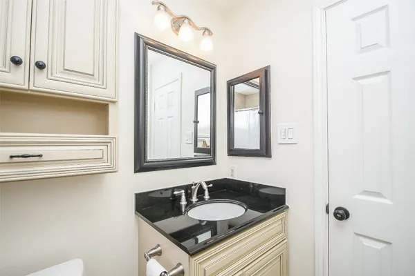 $1,975 | 710 North Fork Court, Katy, TX 77450