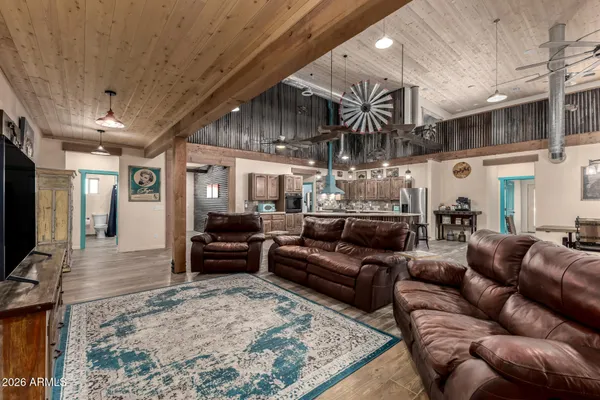 $1,799,999 | 27194 North Bear Paw Pass, San Tan Valley, AZ 85144