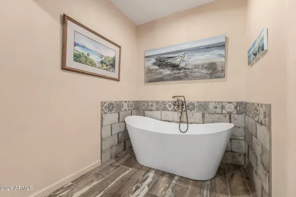 $1,799,999 | 27194 North Bear Paw Pass, San Tan Valley, AZ 85144