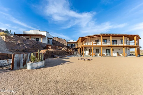 $1,799,999 | 27194 North Bear Paw Pass, San Tan Valley, AZ 85144