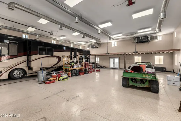 $1,799,999 | 27194 North Bear Paw Pass, San Tan Valley, AZ 85144