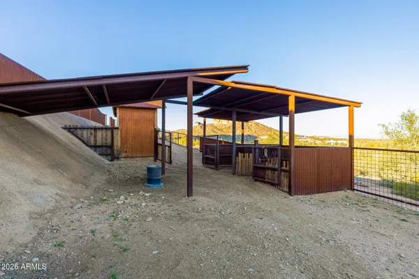 $1,799,999 | 27194 North Bear Paw Pass, San Tan Valley, AZ 85144