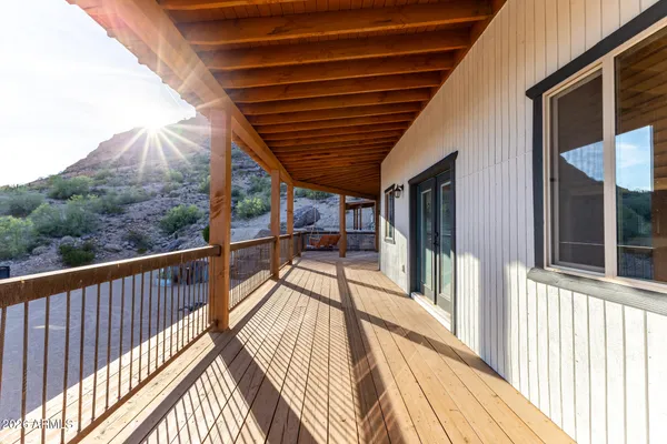 $1,799,999 | 27194 North Bear Paw Pass, San Tan Valley, AZ 85144