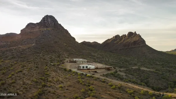 $1,799,999 | 27194 North Bear Paw Pass, San Tan Valley, AZ 85144