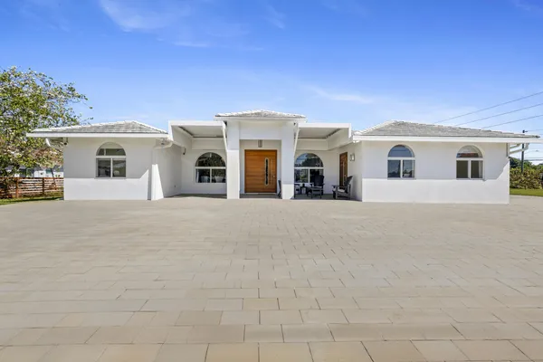 $1,445,000 | 13621 Southwest 16th Street, Davie, FL 33325