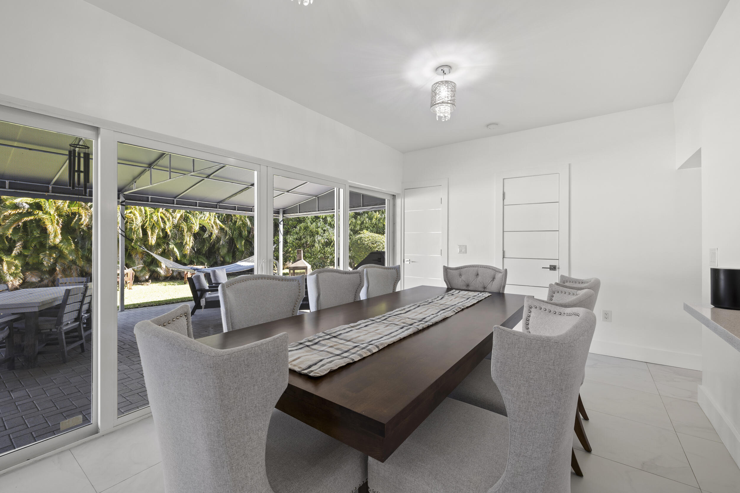 13621 Southwest 16th Street Davie, FL 33325 - Photo 13 of 36 Dining room