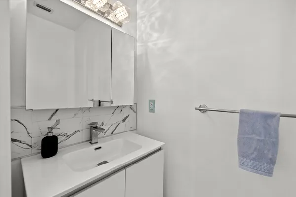 $1,445,000 | 13621 Southwest 16th Street, Davie, FL 33325