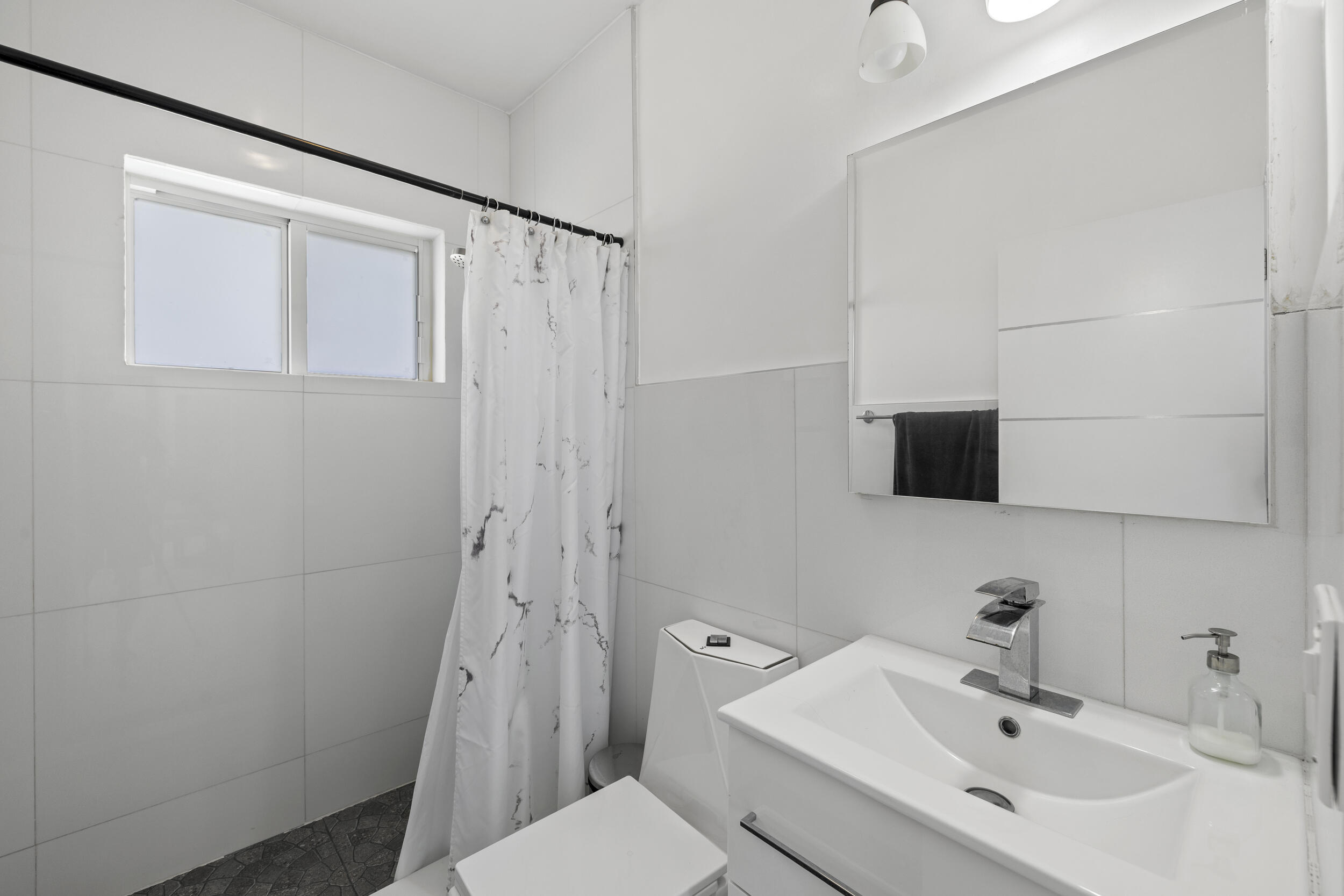 13621 Southwest 16th Street Davie, FL 33325 - Photo 28 of 36 Bath