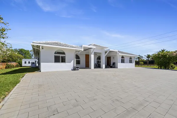 $1,445,000 | 13621 Southwest 16th Street, Davie, FL 33325