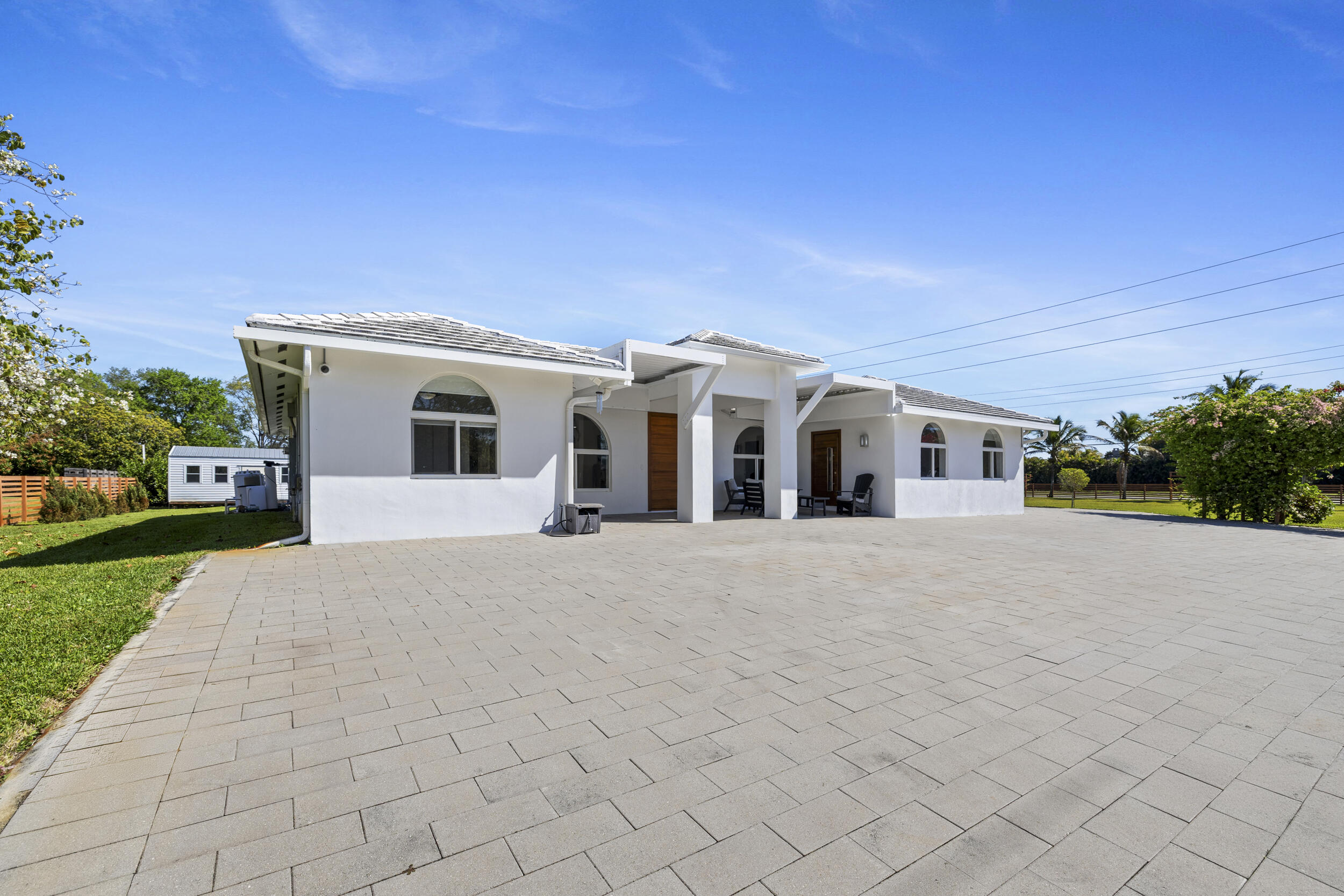 13621 Southwest 16th Street Davie, FL 33325 - Photo 4 of 36 Front