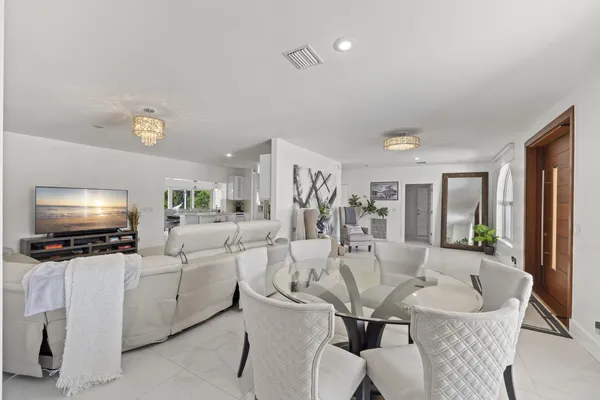 $1,445,000 | 13621 Southwest 16th Street, Davie, FL 33325