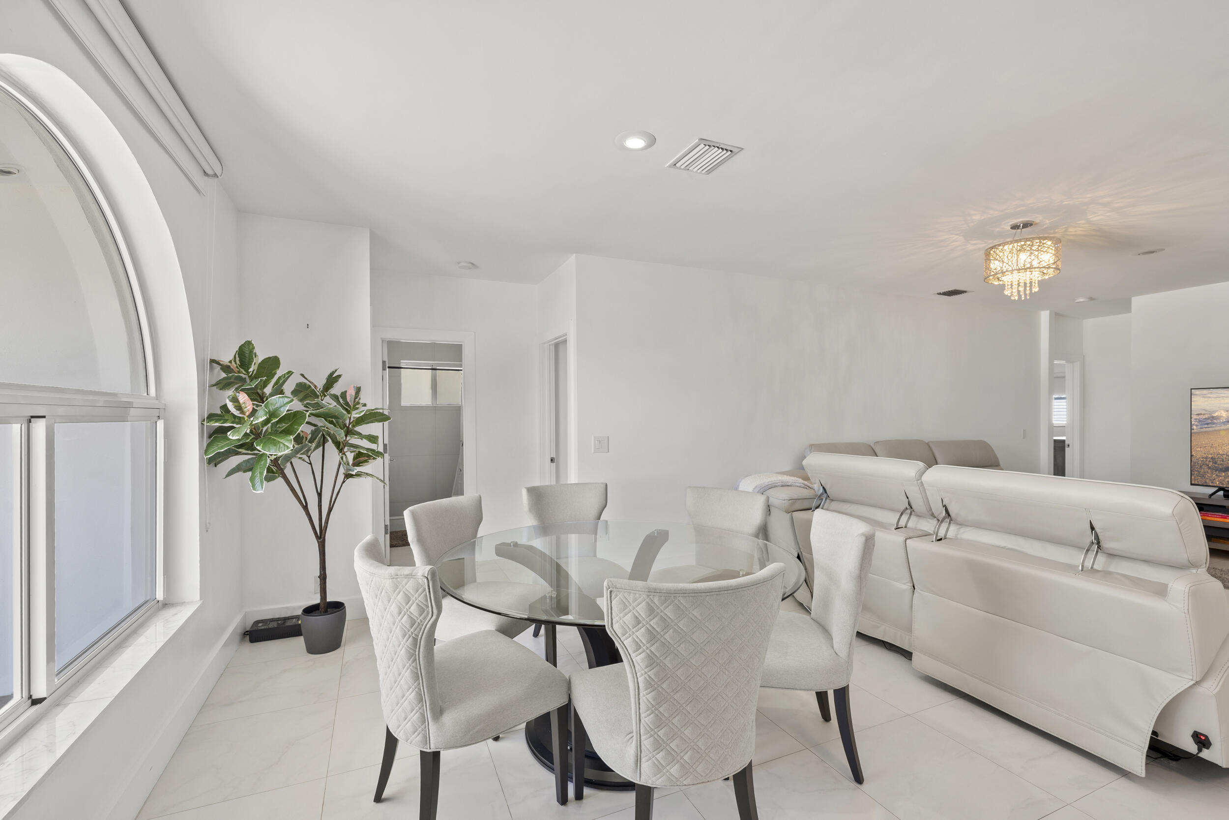 13621 Southwest 16th Street Davie, FL 33325 - Photo 10 of 36 Breakfast nook