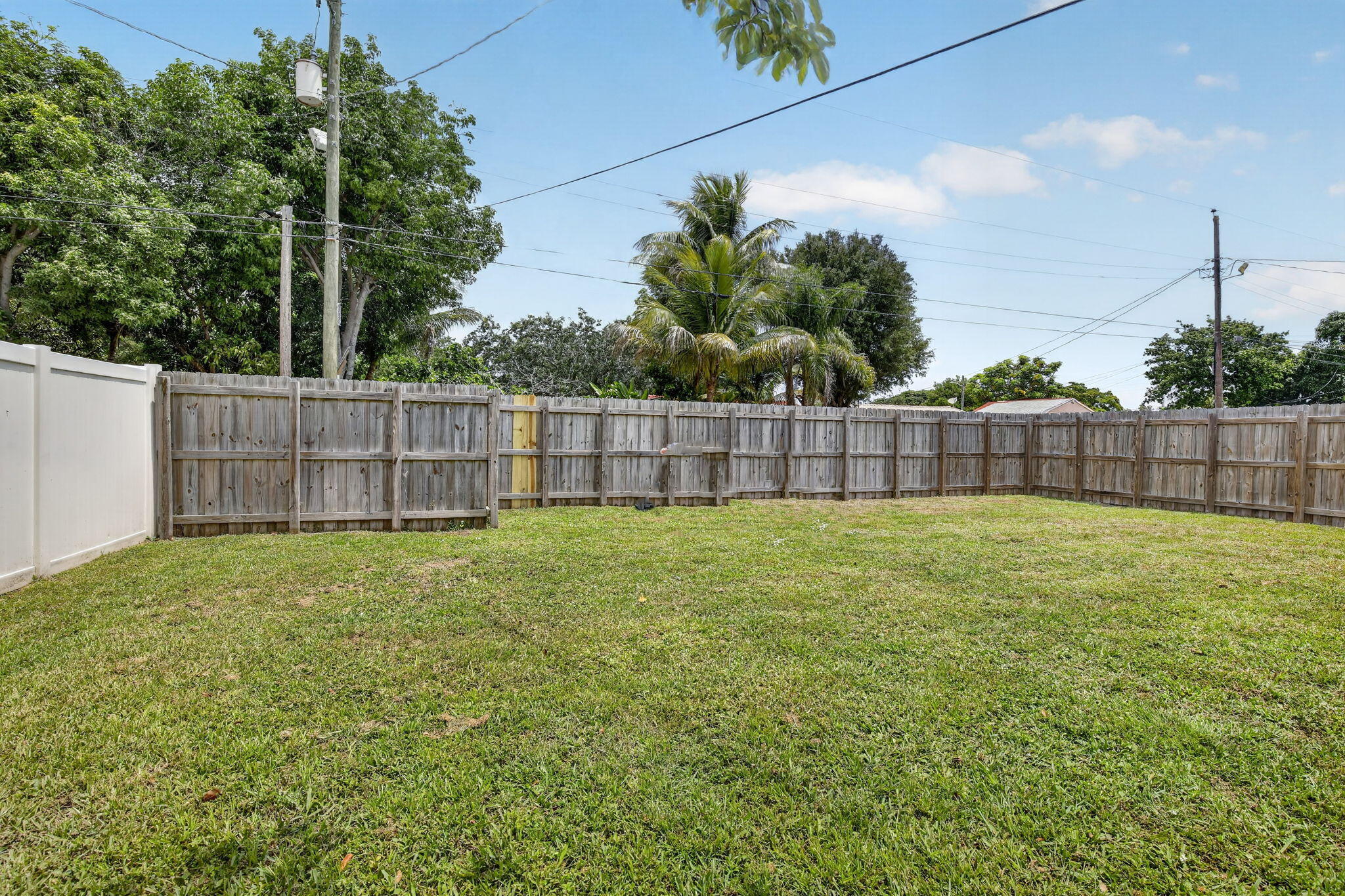 2427 Harding Street Hollywood, FL 33020 - Photo 37 of 38 37-web-or-mls-_A7A1329