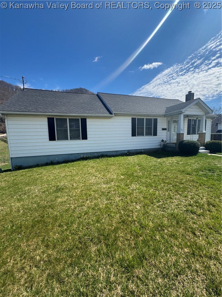129 Riverside Drive Madison, WV 25130 - Photo 2 of 28 Gallery Image 2