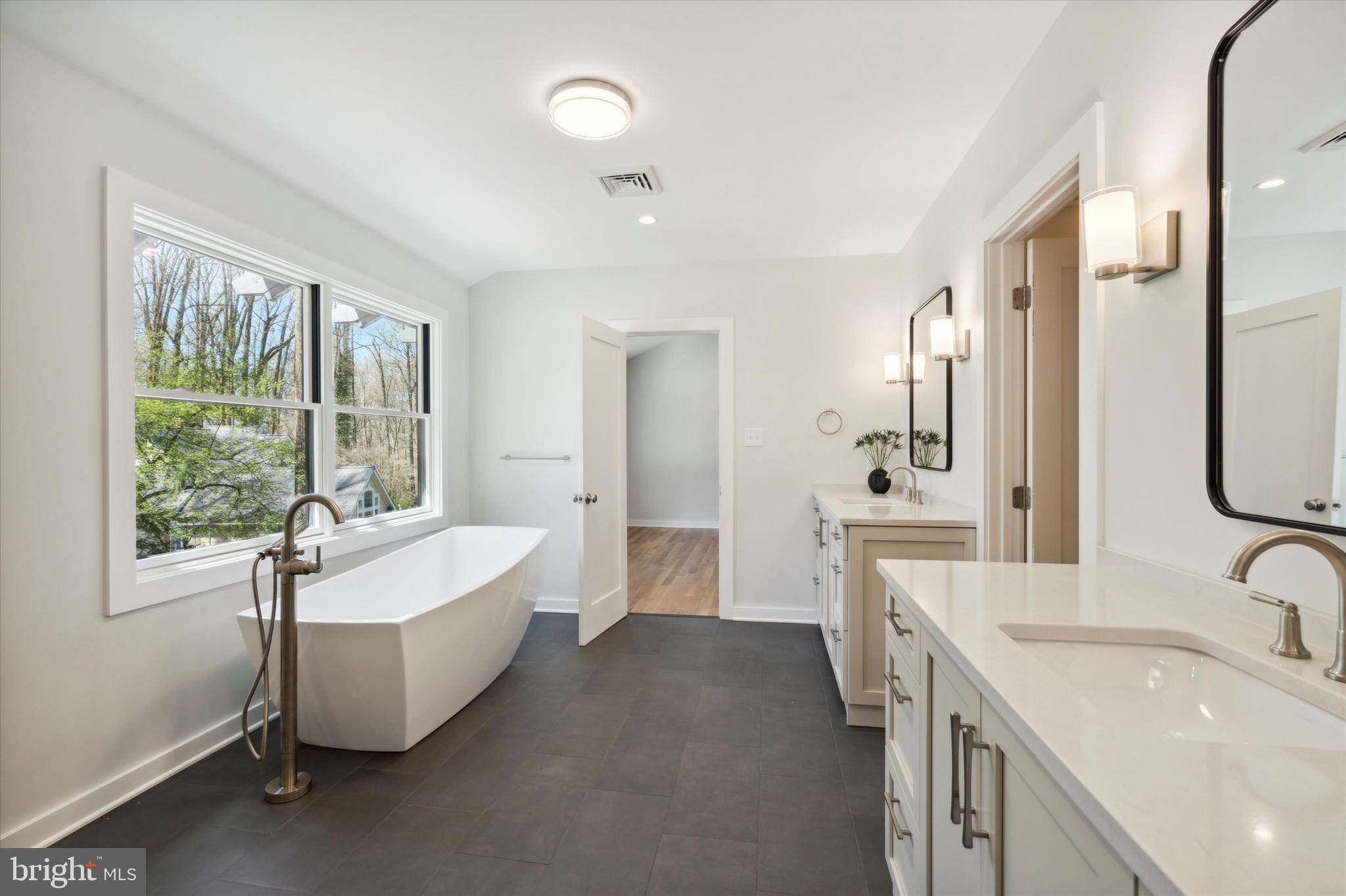 745 Campwoods Road Villanova, PA 19085 - Photo 19 of 47 Primary Bedroom Ensuite Bathroom
