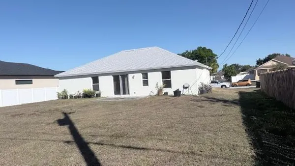 $2,400 | 4262 Southwest Jared Street, Port St. Lucie, FL 34953