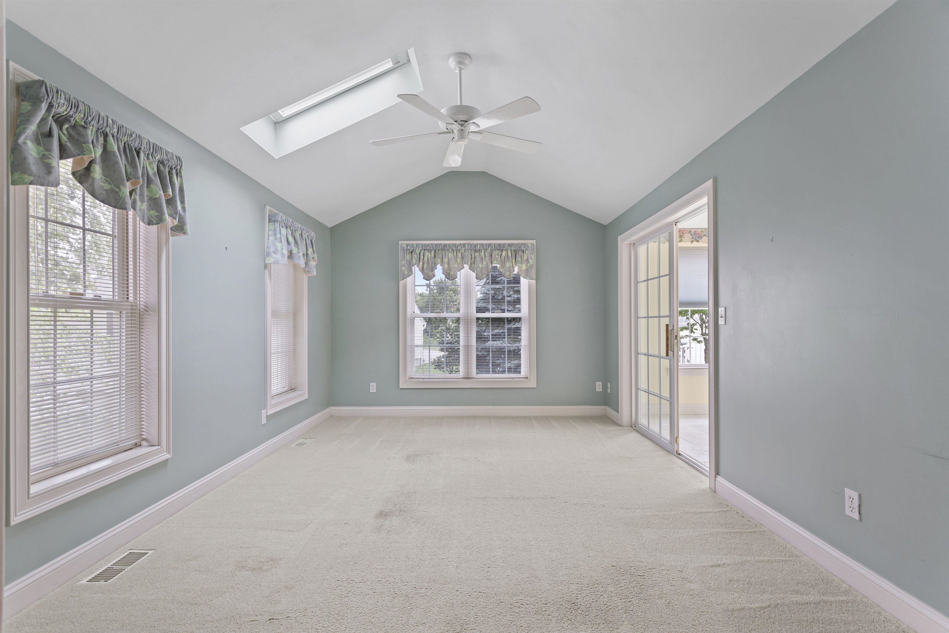 63 Hampton Meadows Hampton, NH 03842 - Photo 18 of 55 Gallery Image 18