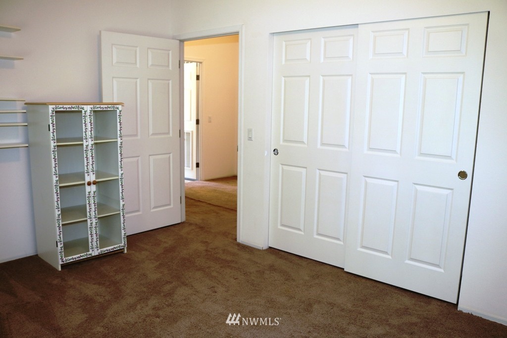 3031 East Rasor Road Belfair, WA 98528 - Photo 11 of 25 Gallery Image 11