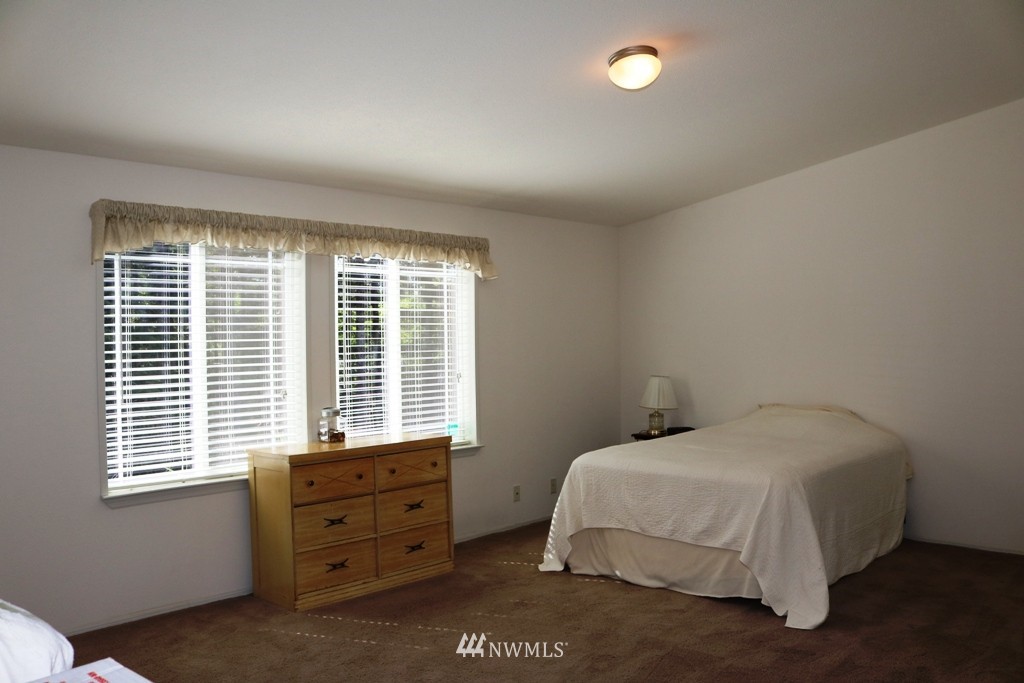 3031 East Rasor Road Belfair, WA 98528 - Photo 17 of 25 Gallery Image 17