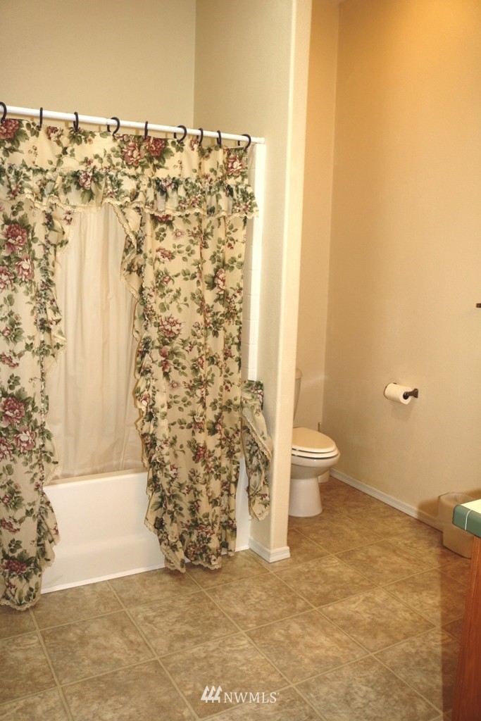 3031 East Rasor Road Belfair, WA 98528 - Photo 8 of 25 Gallery Image 8