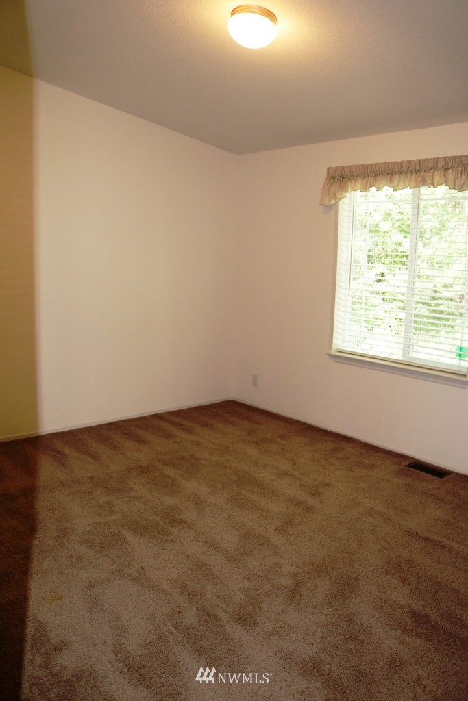 3031 East Rasor Road Belfair, WA 98528 - Photo 10 of 25 Gallery Image 10
