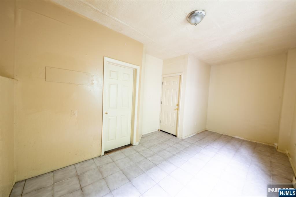 131 South 8th Street, Unit 2 Newark, NJ 07107 - Photo 2 of 7